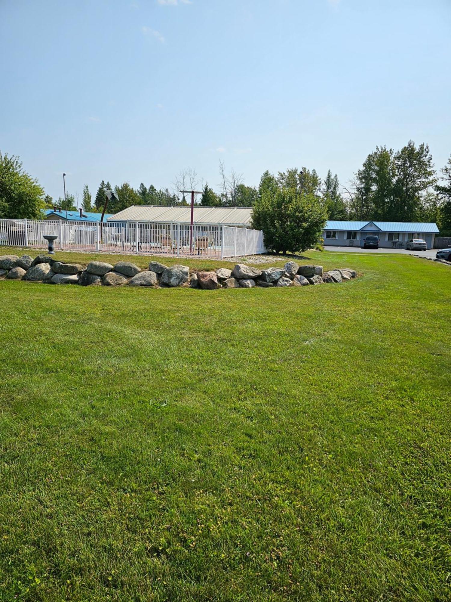 Great Lakes Inn Mackinaw City Bagian luar foto